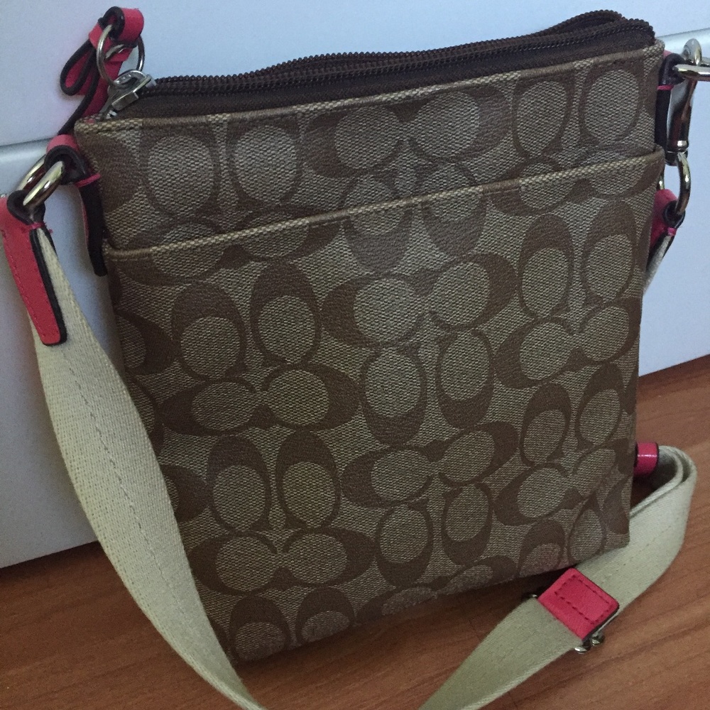 Coach side bag - Picture 3 of 3